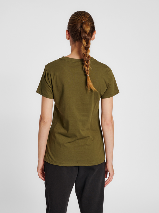 hummel Red Basic SS T-Shirt (women's)