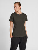 hummel Red Basic SS T-Shirt (women's)