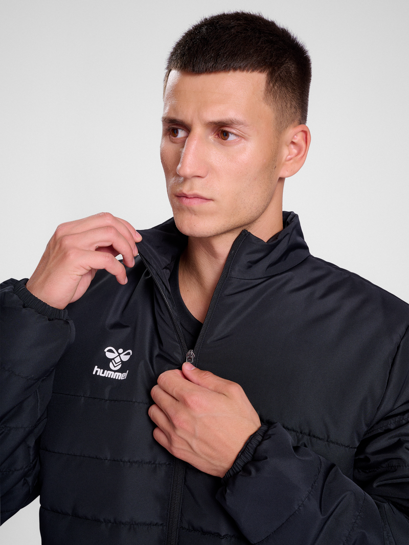 hummel Essential 24 Short Bench Jacket